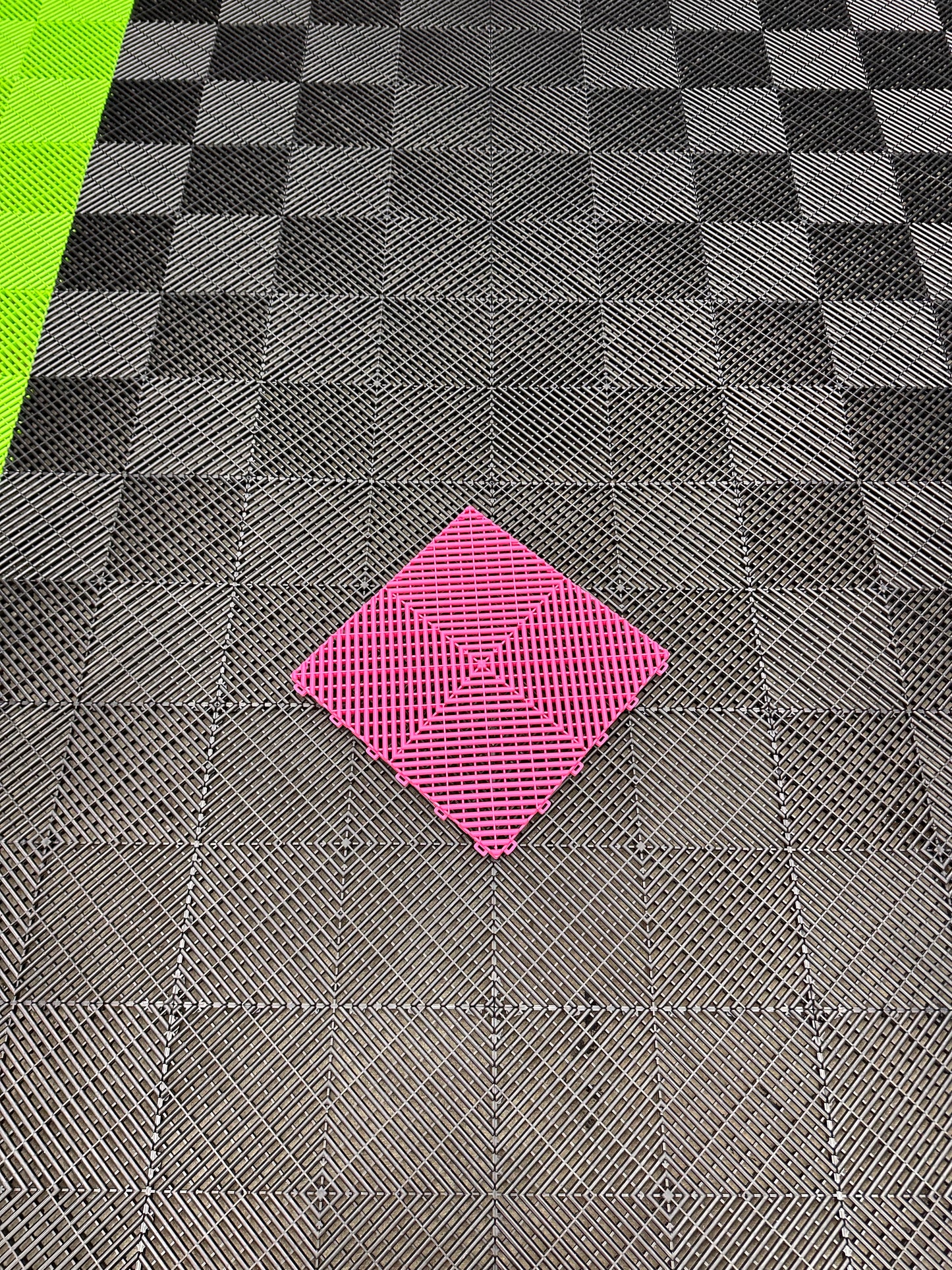 Ventilated base slab