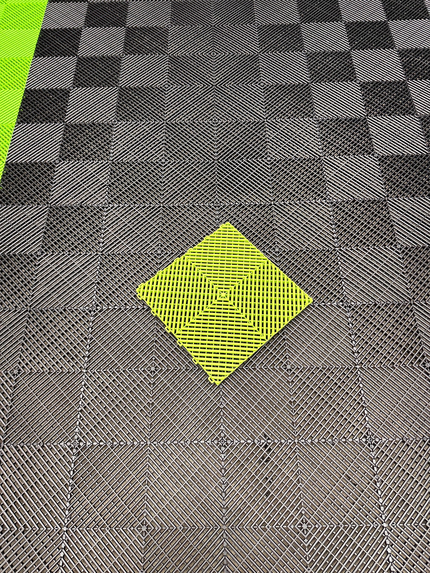 Ventilated base slab