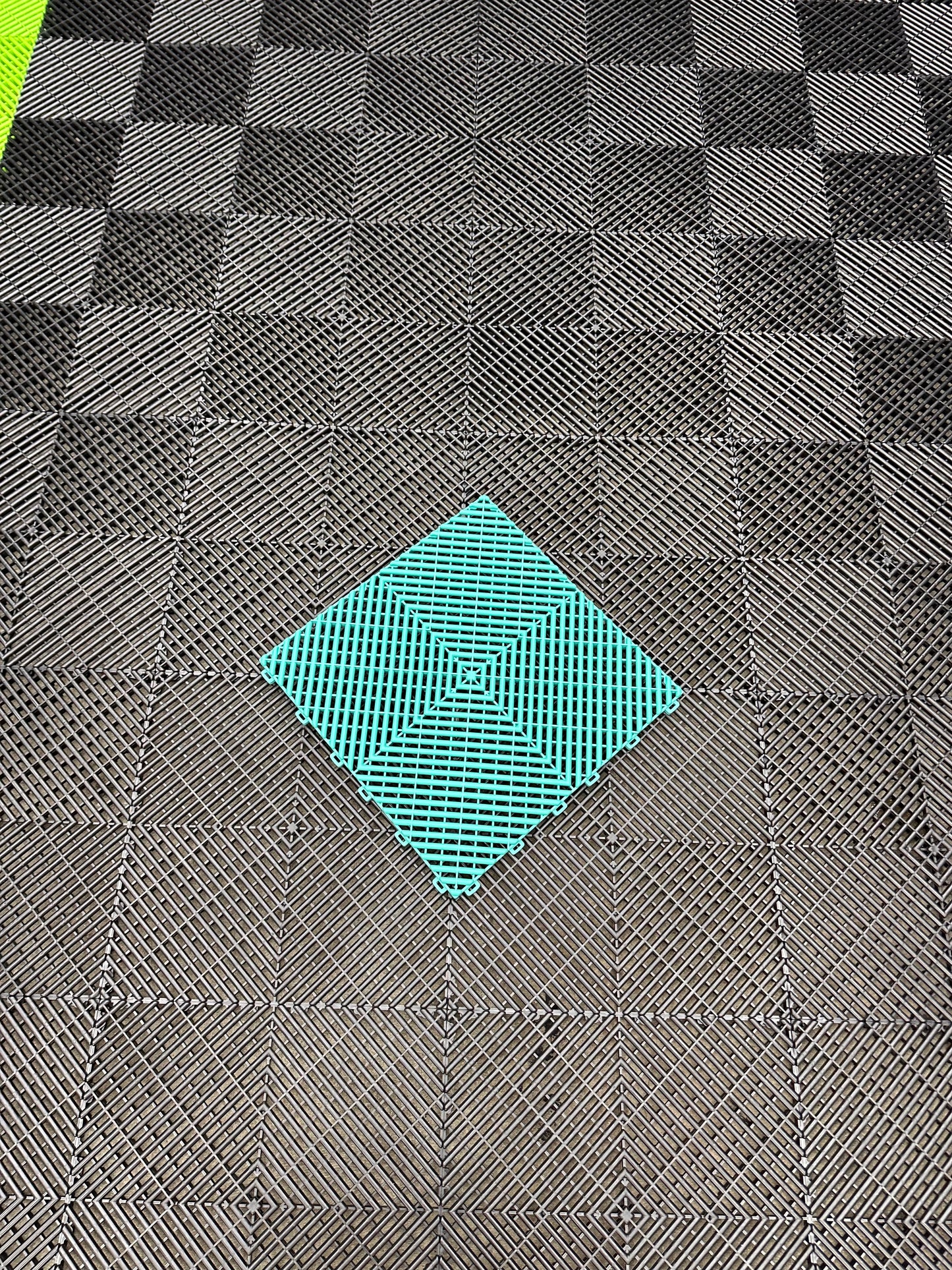Ventilated base slab