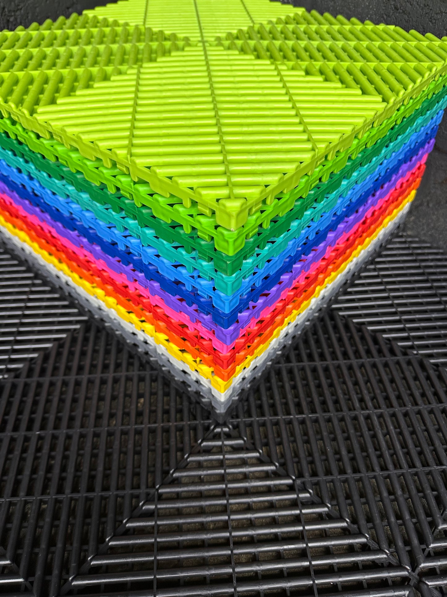 Ventilated base slab