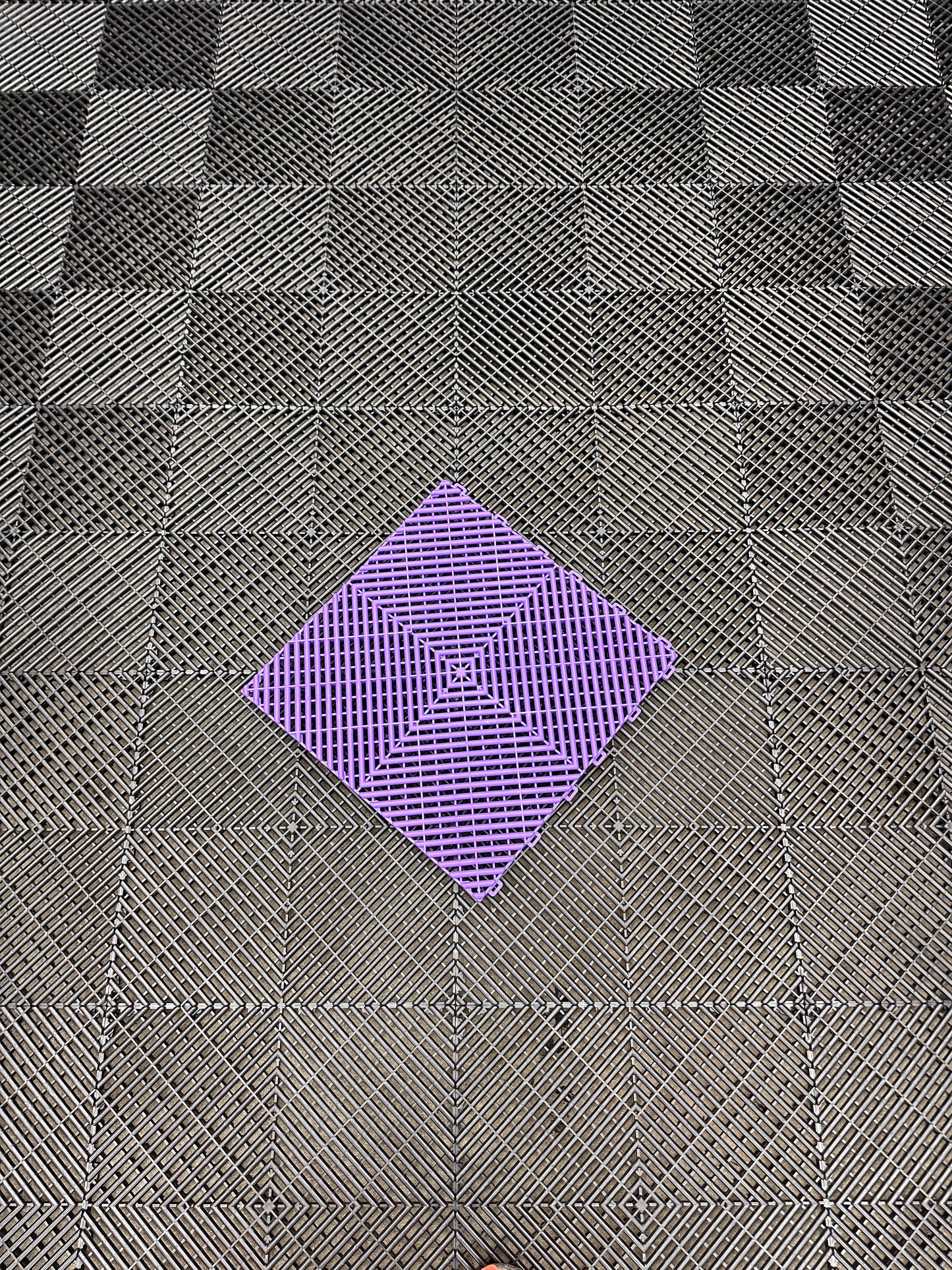 Ventilated base slab